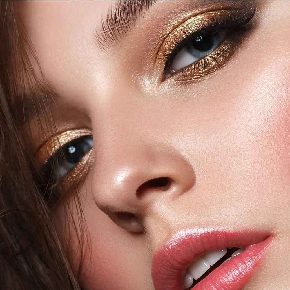 MAC Liquidlast Metallic Liner in Naked Bond